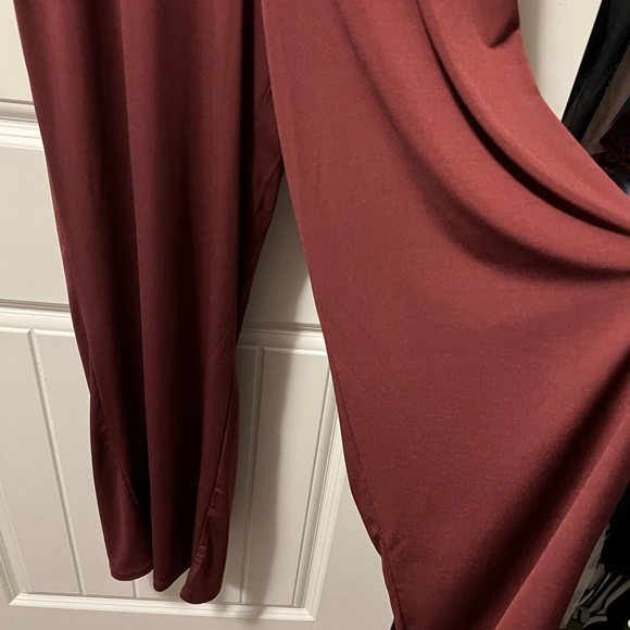 Guess jumpsuit - size small - new with no tags - Picture 2 of 6